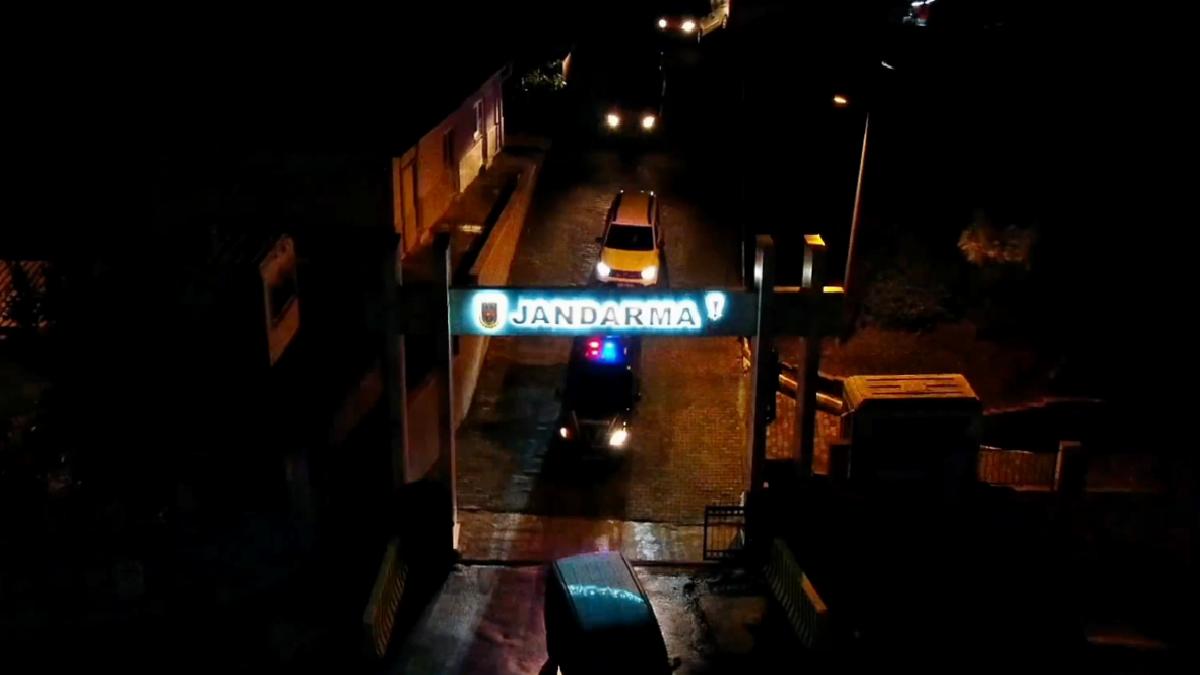 Rusya’da Interpol Kırmızı Bültenle, Gürcistan’da Yeşil Bültenle aranan 2 şahıs yakalandı
