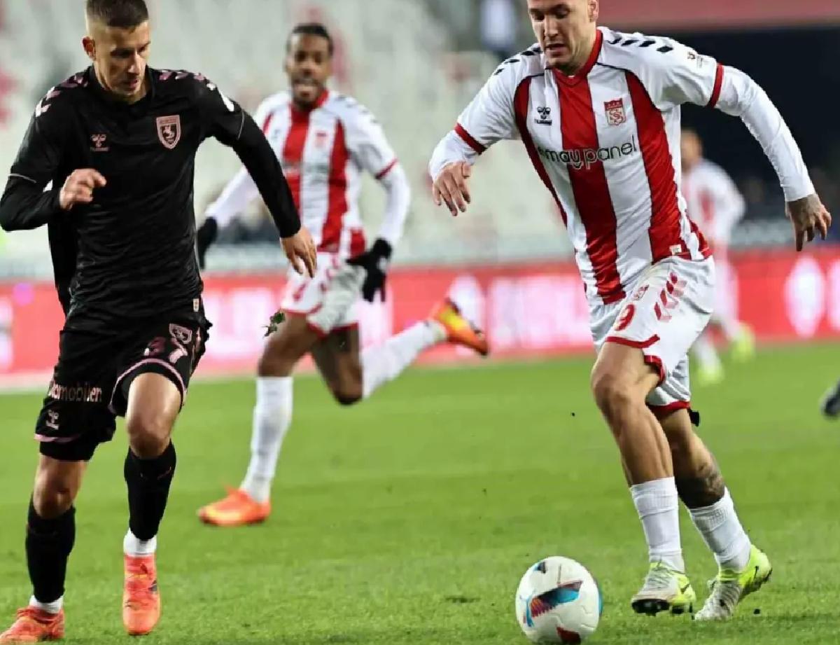 Samsunspor-Sivasspor Maçında VAR Jonas Hansen