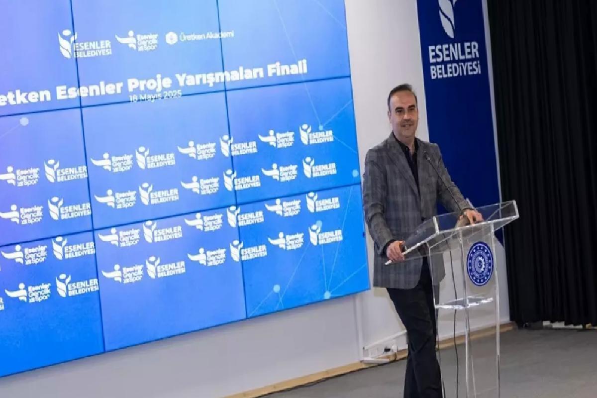 Sanayi ve Teknoloji Bakanı Kacır, Esenler Gençlik Merkezi’nde konuştu Açıklaması