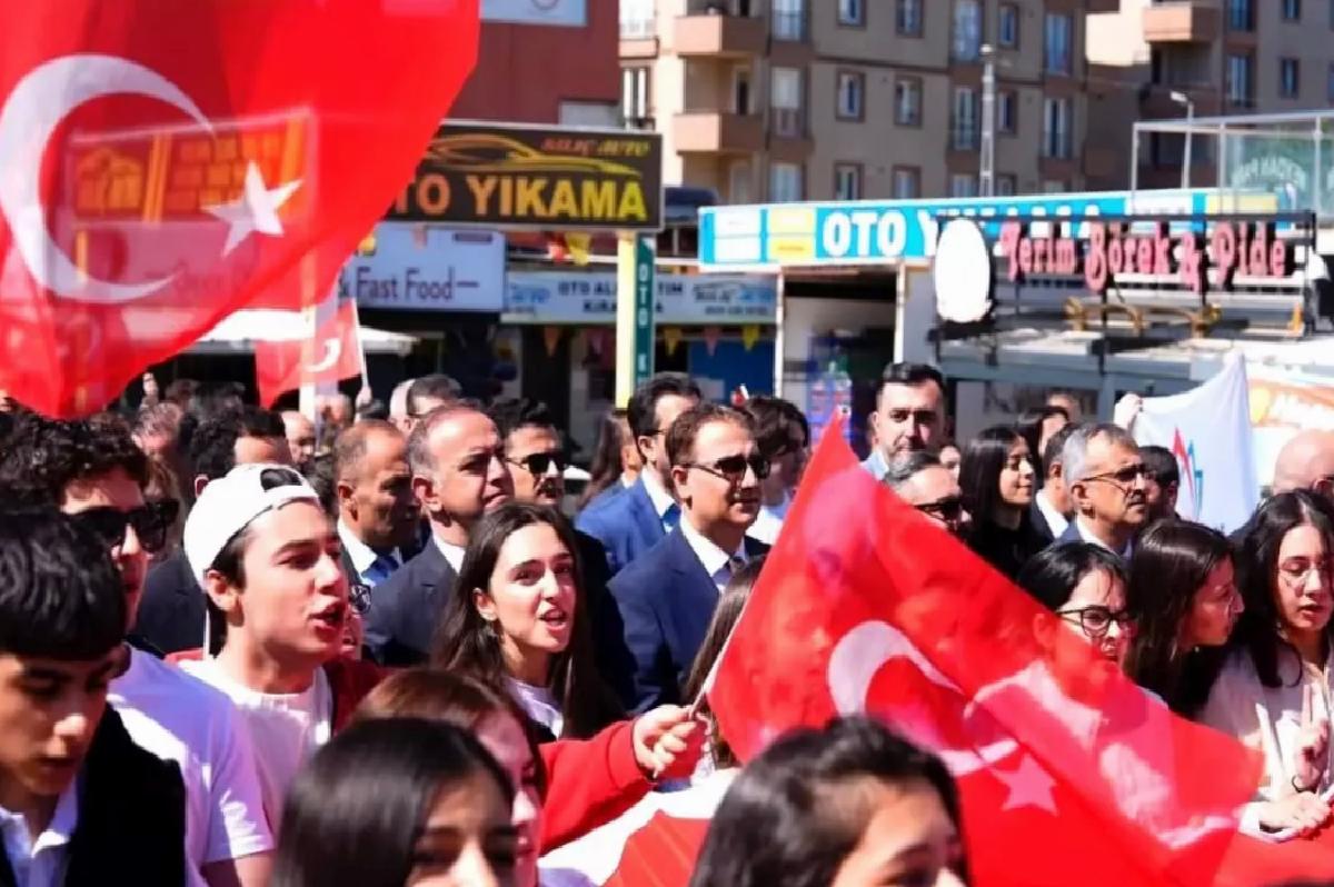 Sancaktepe’de 19 Mayıs Coşkuyla Kutlandı
