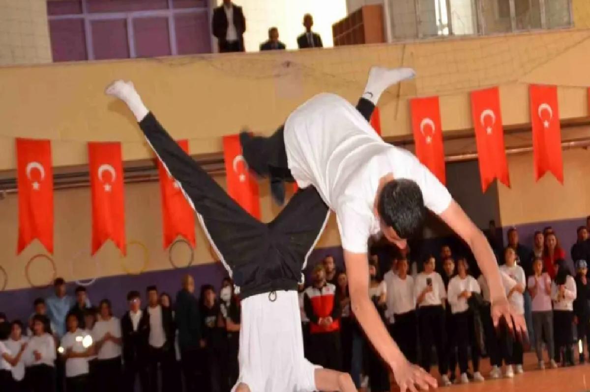 Sarıkamış’ta 19 Mayıs Coşkuyla Kutlandı
