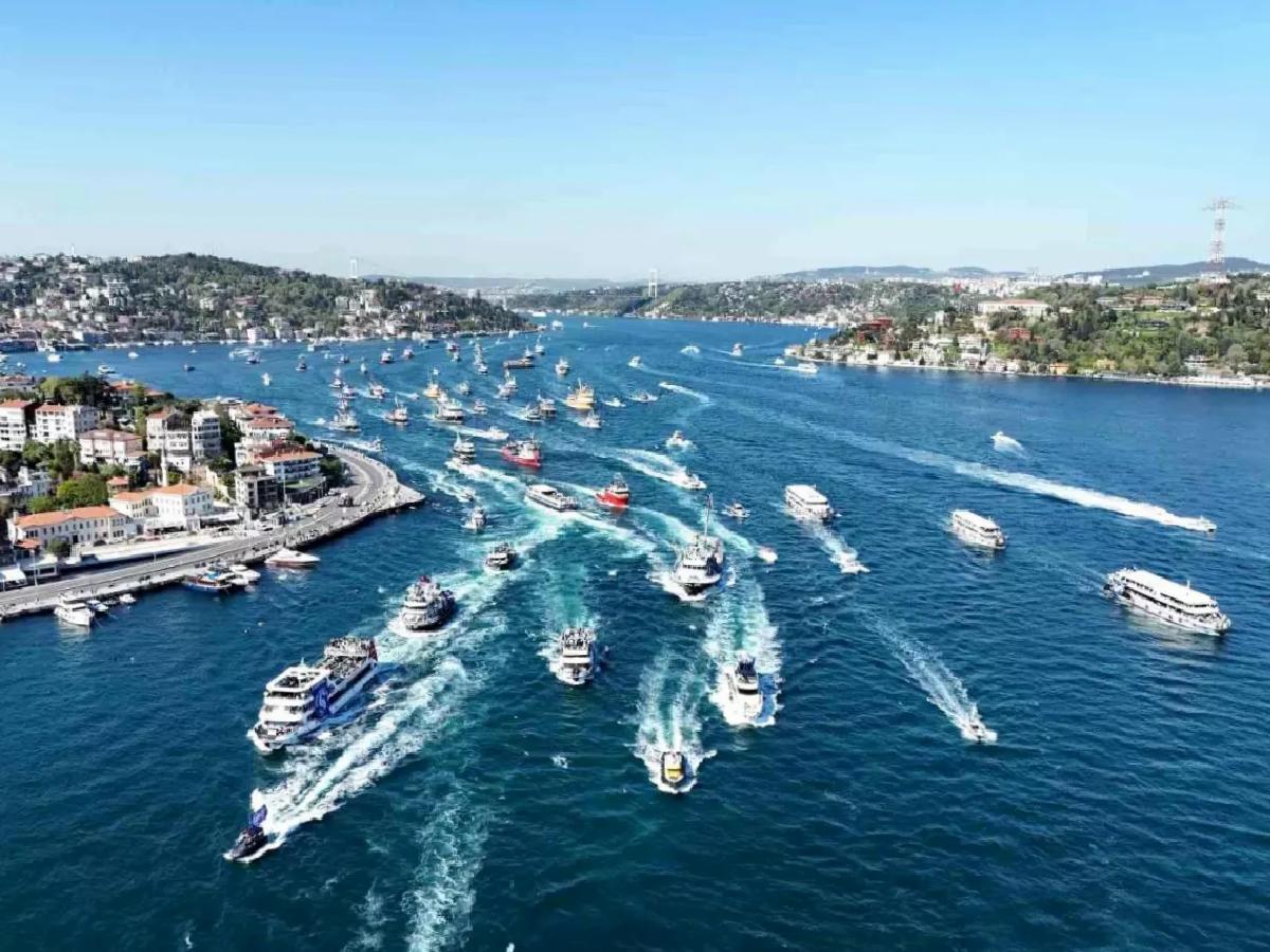 Sarıyer, Şampiyonluğu Boğaz’da Kutladı
