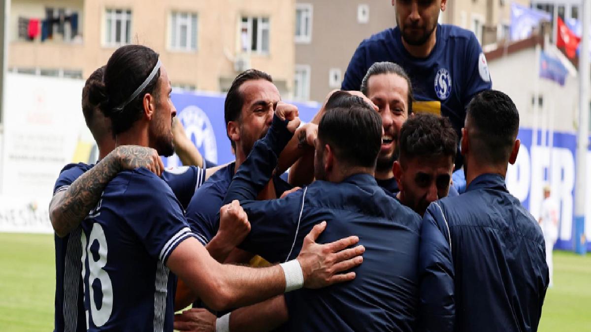 Sarıyer’in gayesi Harika Lig’e yükselmek