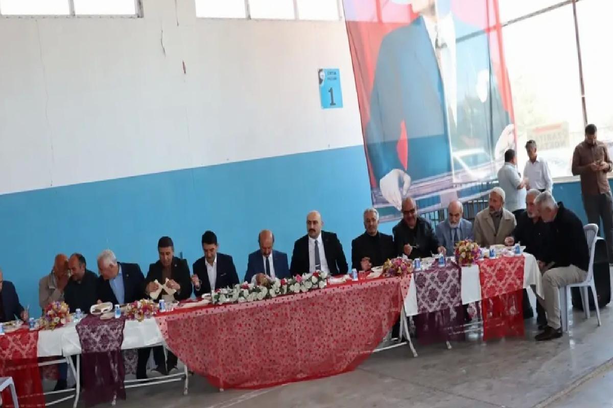 Şarkışla’da Çiftçiler Şükür Duası Düzenledi