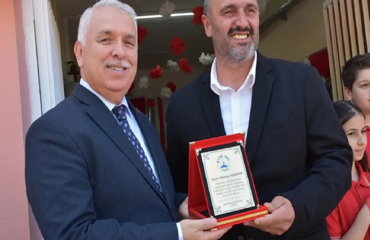 Sarsıntıda Kaybedilenler İçin Kütüphane Açıldı