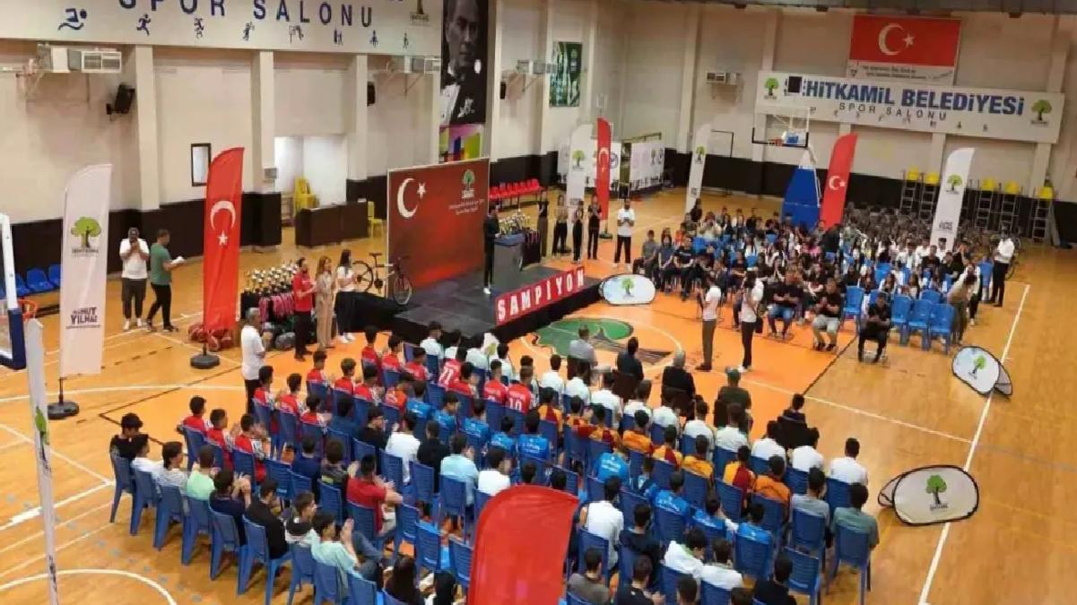 Şehitkamil’de başarılı sportmenler ödüllendirildi