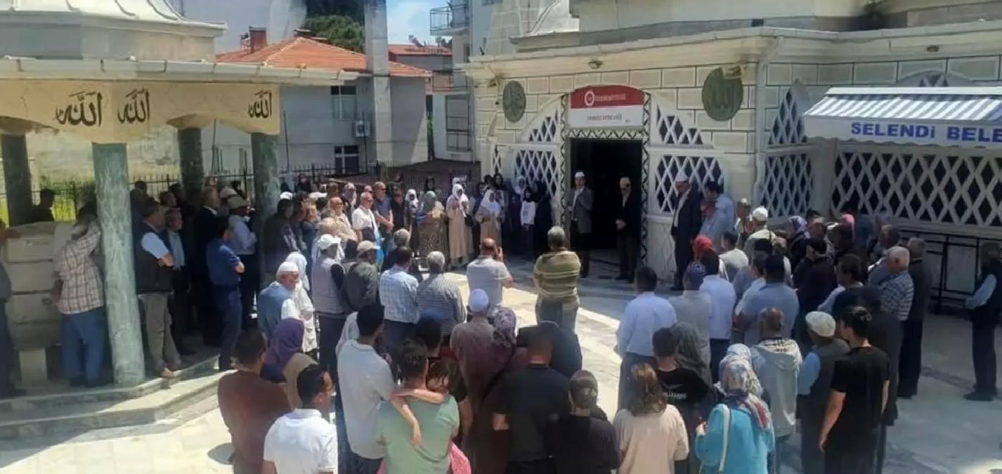Selendi’den Hac kafilesi uğurlandı