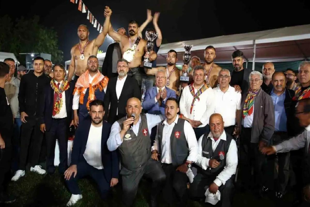 Serik Yağlı Pehlivan Güreşleri’nde Başpehlivan Cengizhan Şimşek Oldu