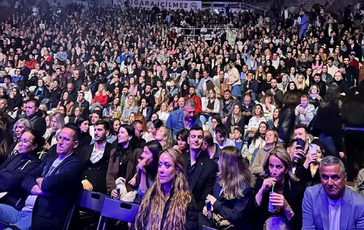 Sıla Antalya’da Coştu