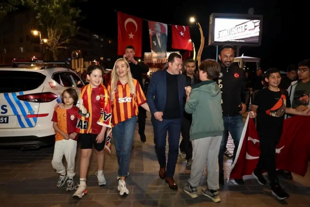 Silivri Belediye Başkanı Balcıoğlu, Galatasaray’ın 25. Şampiyonluğunu Kutladı