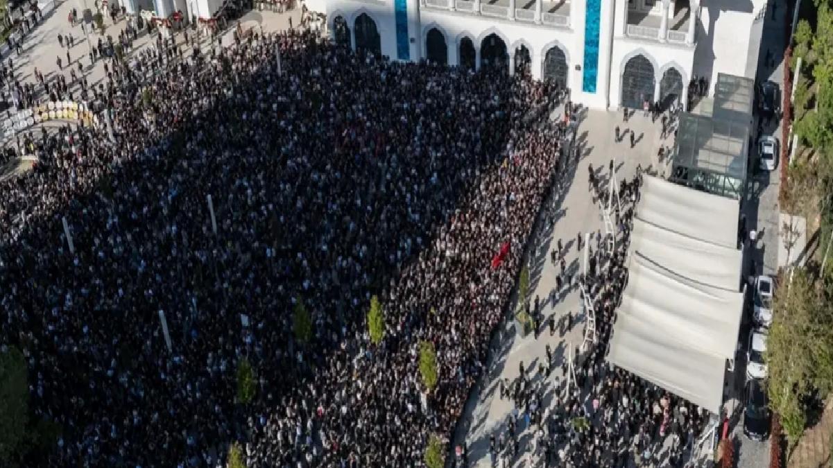 Sırrı Süreyya Başkan Zincirlikuyu Mezarlığı’na Defnedildi