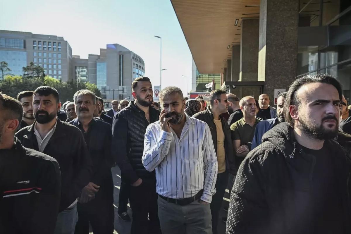 Sırrı Süreyya Öncü’ye Taziye Ziyareti