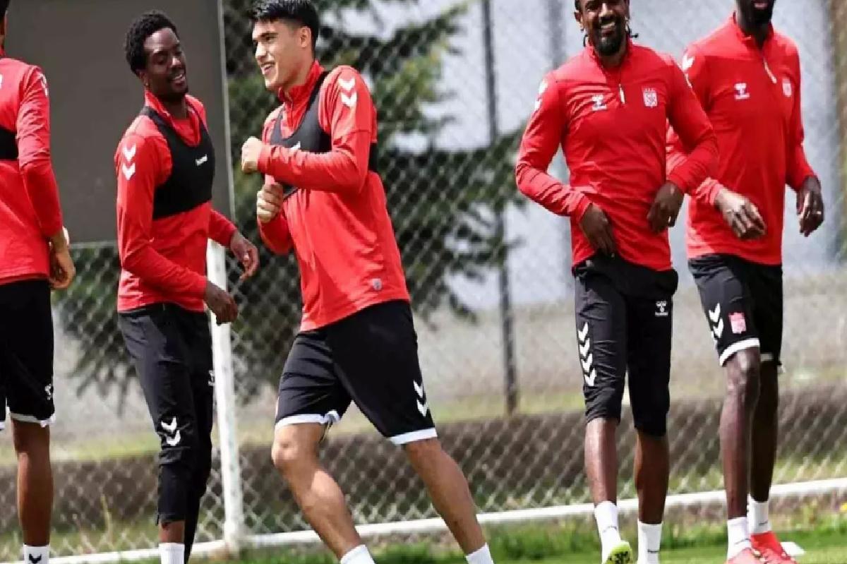 Sivasspor Bodrum FK Maçı İçin Hazırlanıyor
