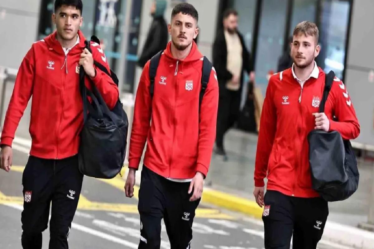 Sivasspor İstanbul’a Ulaştı