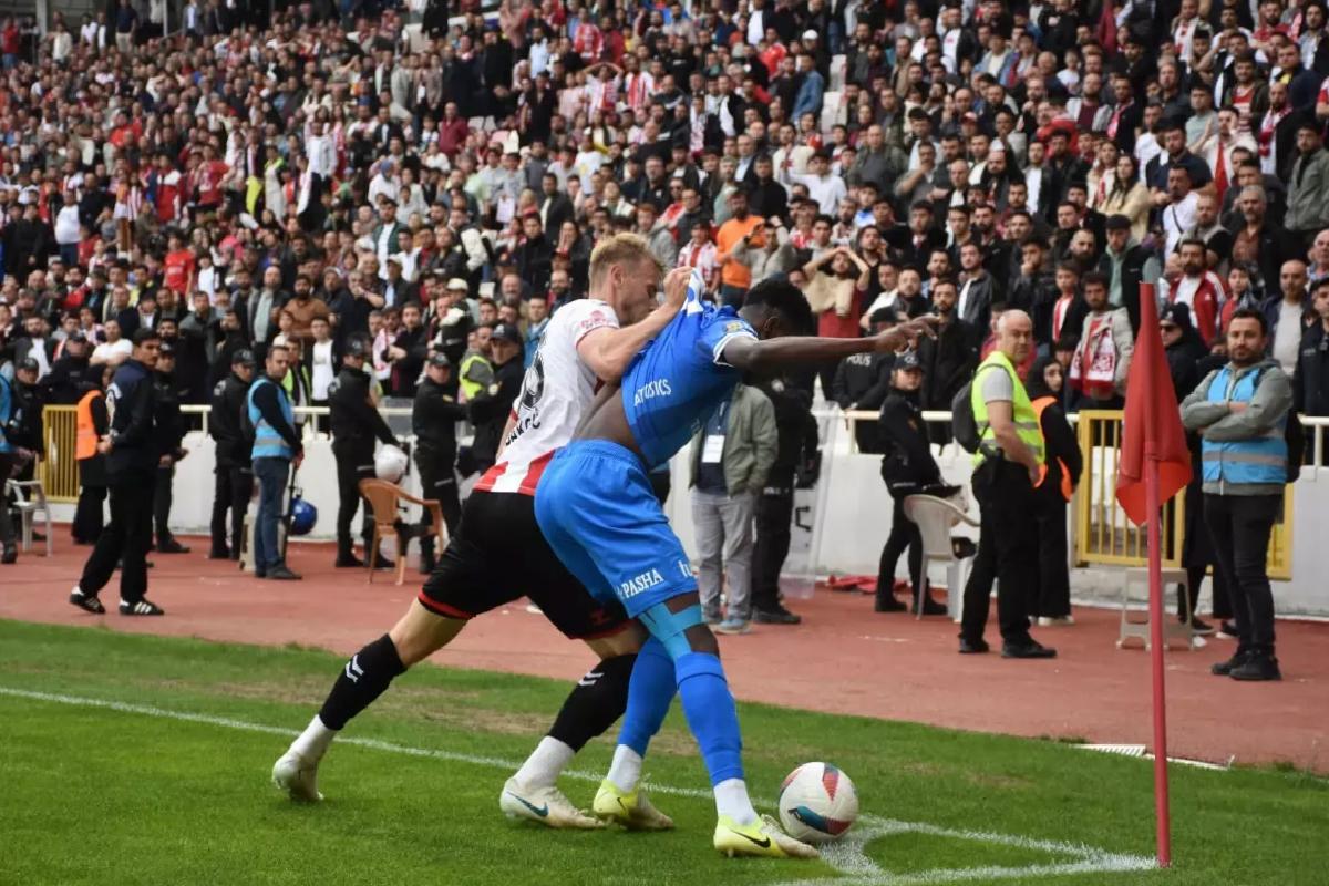 Sivasspor ve Bodrum FK 0-0 Bir arada Kaldı