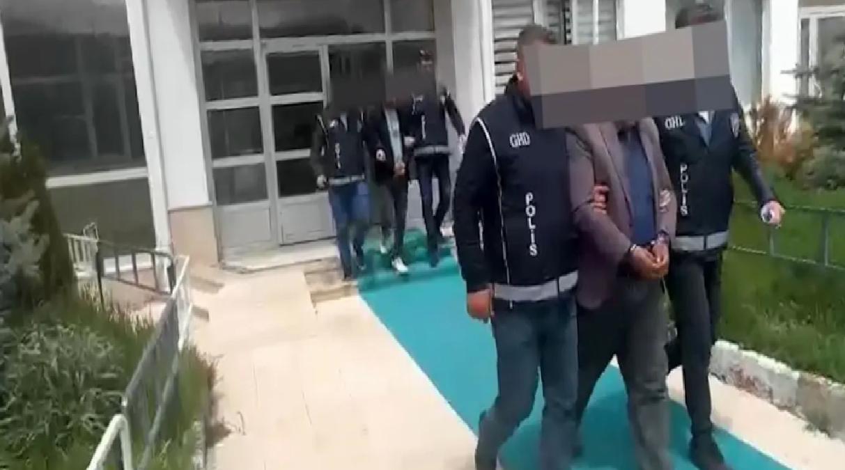 Sivas’ta 9 Kaçak Göçmen ve 2 Kaçakçı Yakalandı