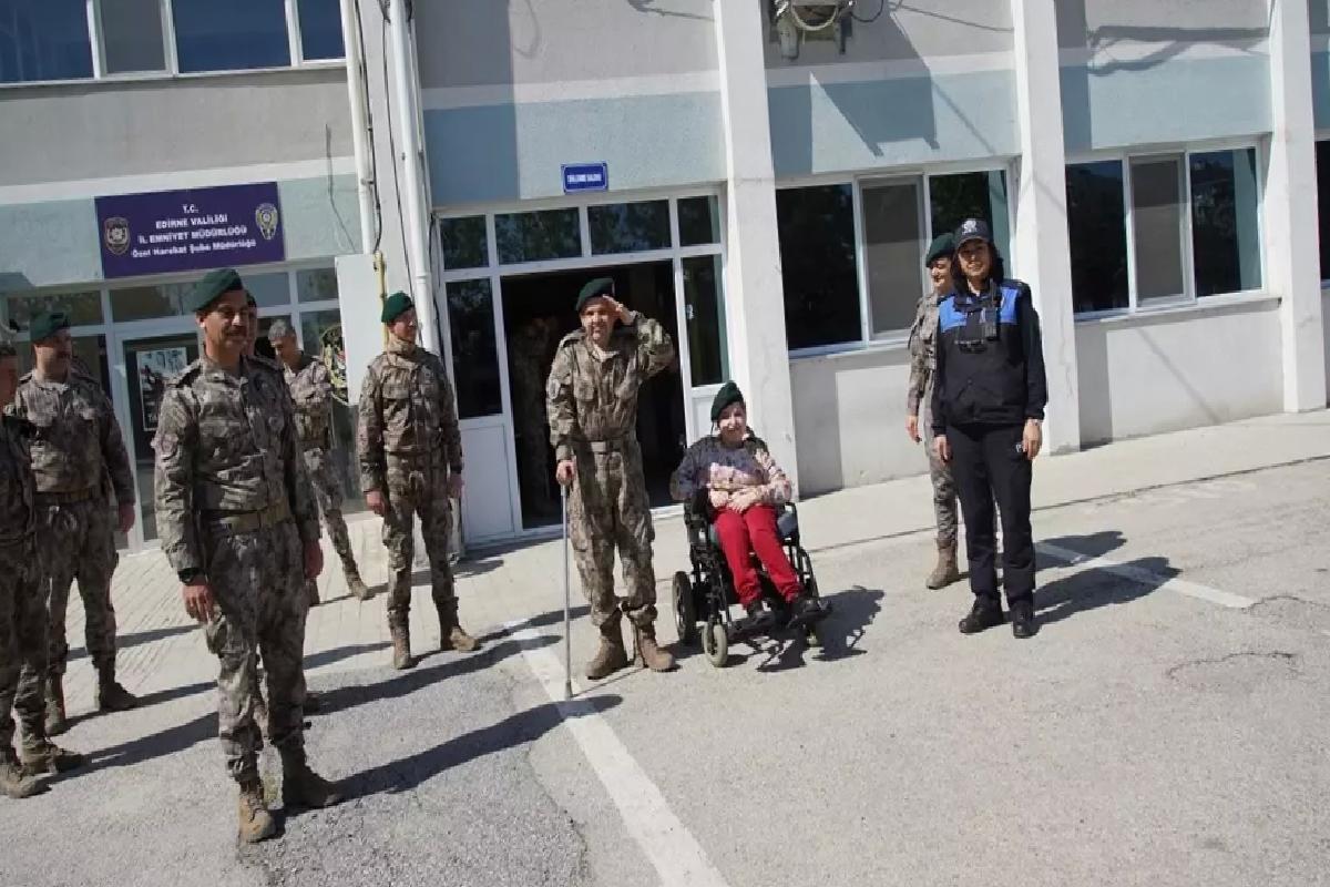Skolyoz Hastası Barış’ın Polis Olma Hayali Gerçekleşti