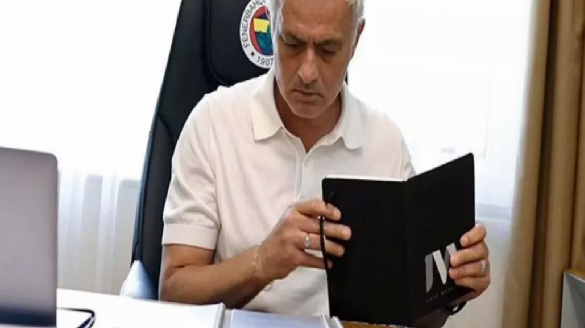 Son maçta Kadıköy’deydi! İşte Mourinho’nun yerine gelecek bir numaralı aday