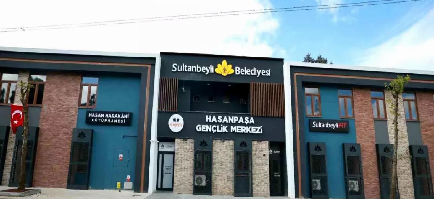 Sultanbeyli’de Yeni Gençlik Merkezi Hizmete Açıldı