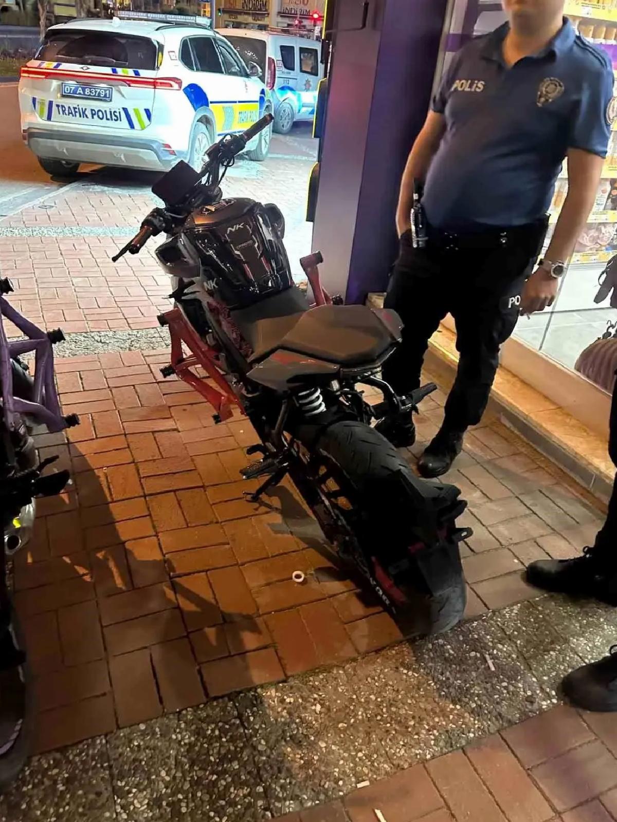 Sürat Tutkunu Motosiklet Şoförüne Cezai Süreç