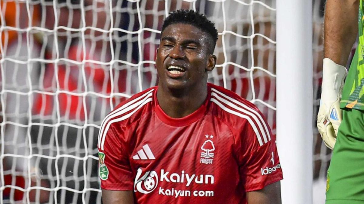 Taiwo Awoniyi, yapay komaya alındı