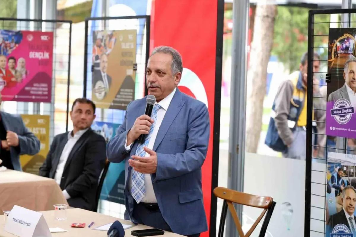 Talas’ta ‘Vatandaş Soruyor, Lider Cevaplıyor’ Aktifliği
