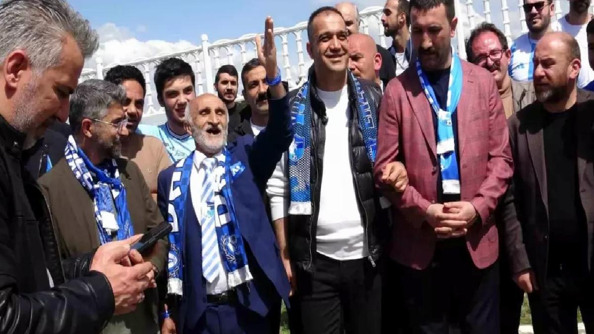Taraftarlardan coşkulu uğurlama
