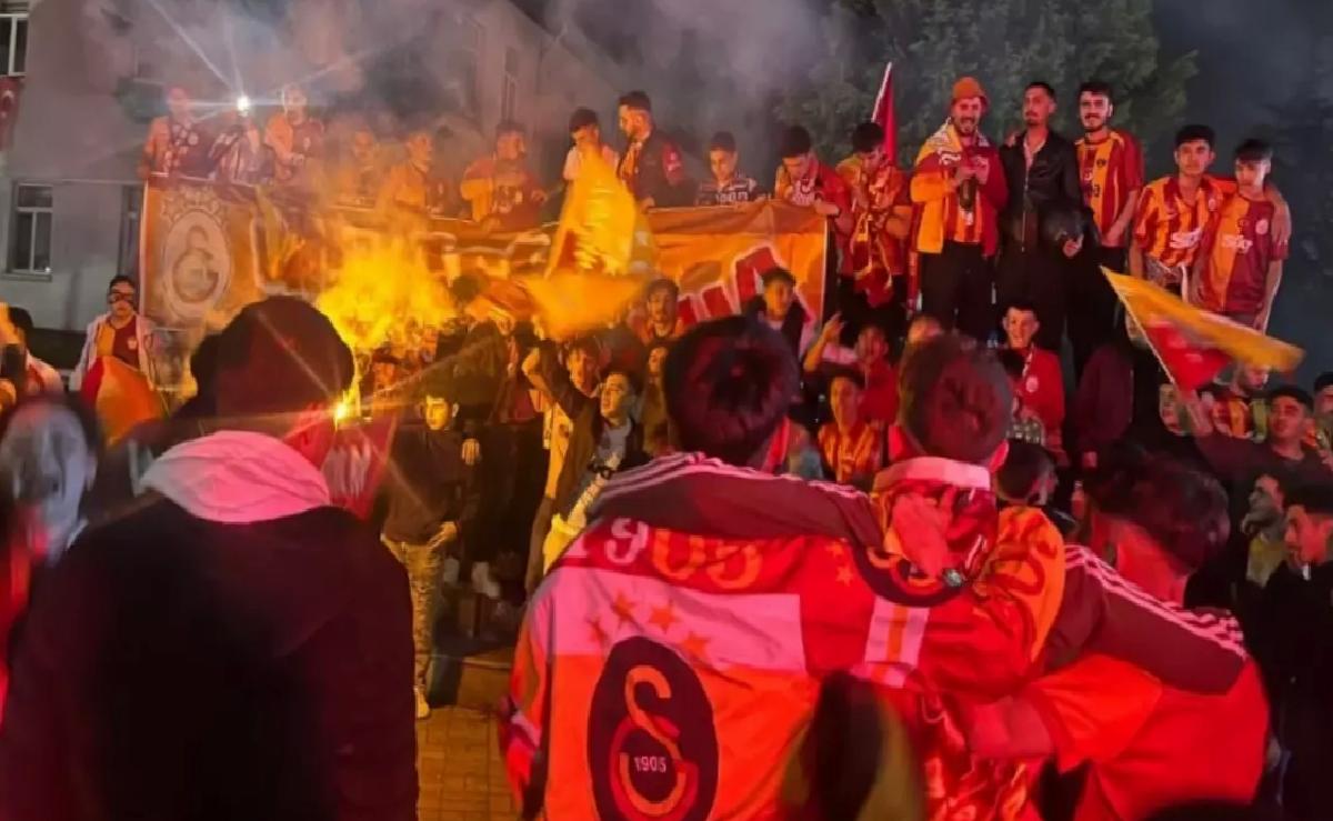 Tavşanlı’da Galatasaray Şampiyonluğu Coşkuyla Kutlandı