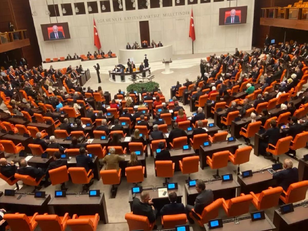 TBMM’ye 3 Milletvekilinin Dokunulmazlık Evrakı Sunuldu