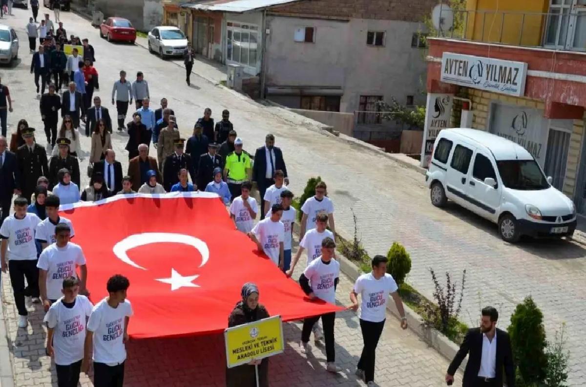 Tercan’da 19 Mayıs Kutlamaları