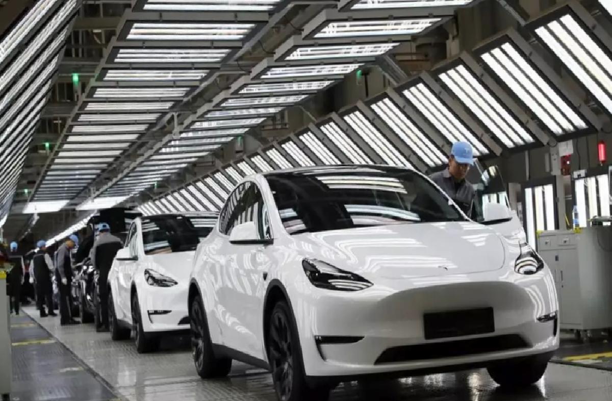Tesla’nın Shanghai Fabrikası Rekor İhracat Yaptı