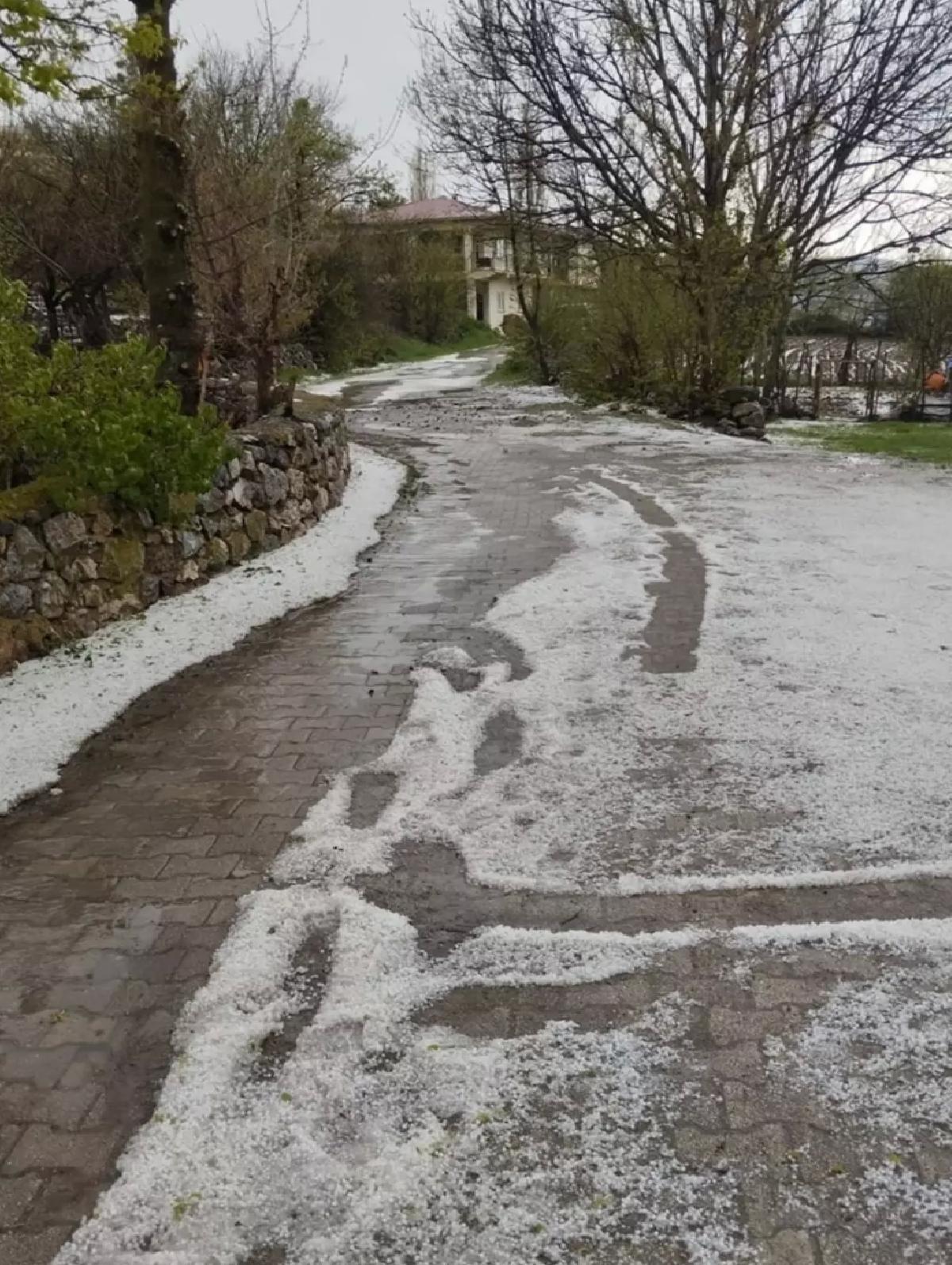 Tokat’ta Dolu Yağışı Hayatı Olumsuz Etkiledi