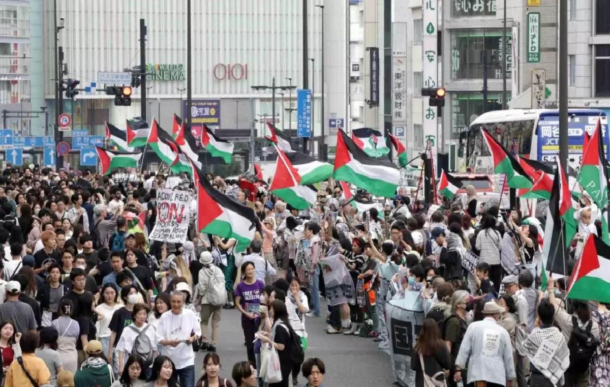 Tokyo’da Filistin Destekçisi Şov