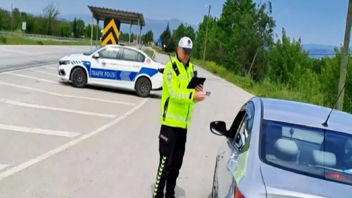 Trafik Kontrollerinde 496 Bin Süreç