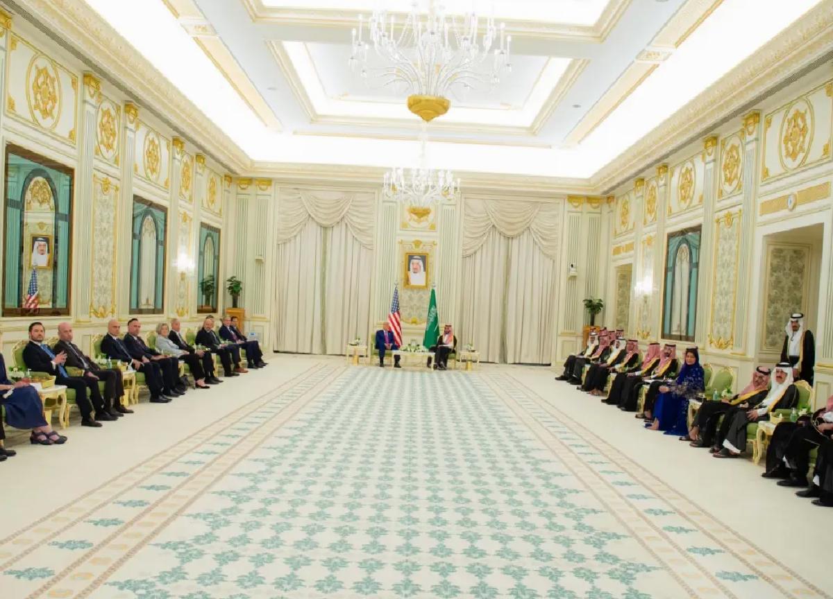 Trump ve Selman Riyad’da Buluştu