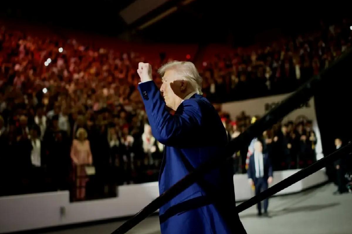 Trump’tan göçmenlere fiyatsız uçuş kararı