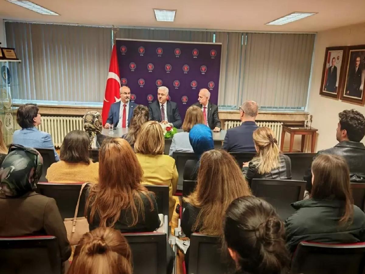 TÜ Heyeti Sofya Büyükelçisi’ni Ziyaret Etti
