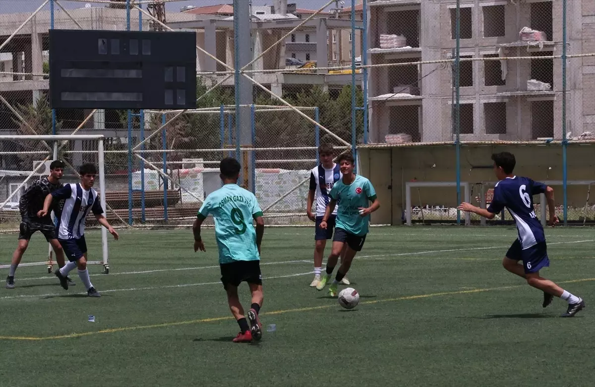 TÜGVA GençLig Futbol Turnuvası Şampiyonu Arsuz Anadolu Lisesi