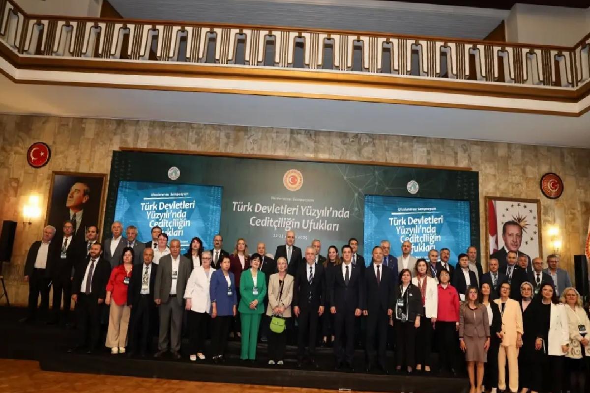 Türk Dünyası Yeni Bir Kimlik Kazanıyor