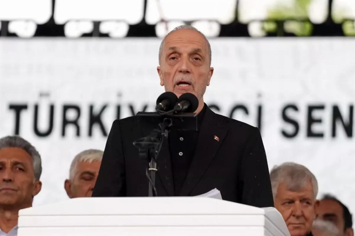 TÜRK-İŞ, 1 Mayıs’ı Kartal’da Kutladı