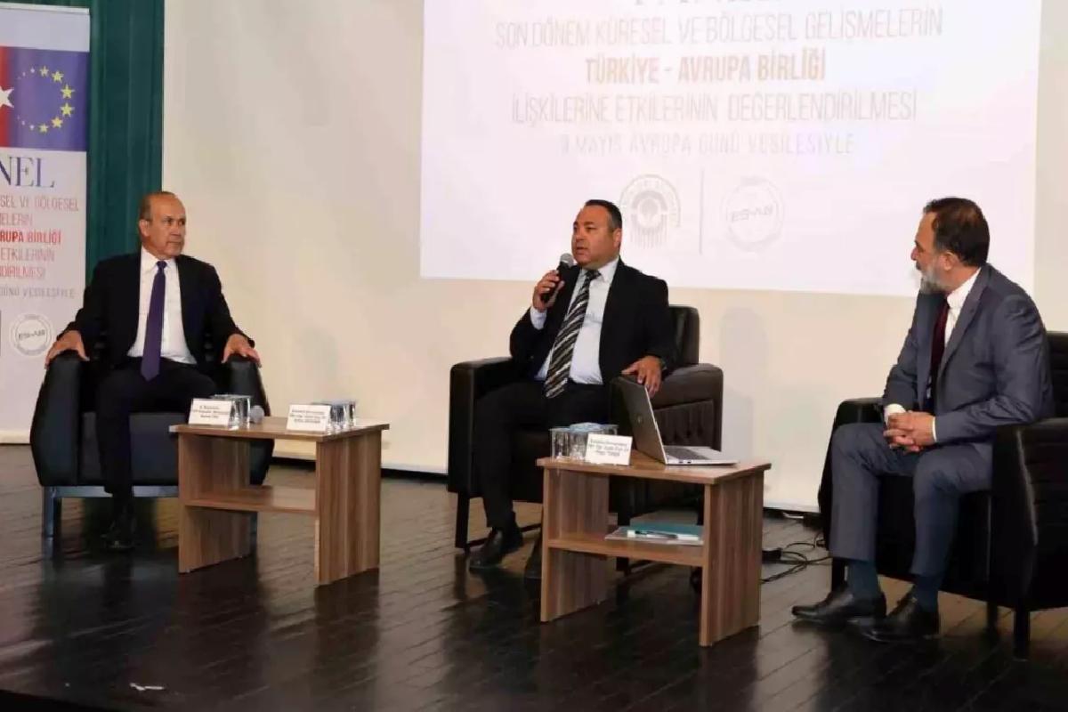 Türkiye-Avrupa Birliği İlgileri Paneli Eskişehir’de Gerçekleştirildi