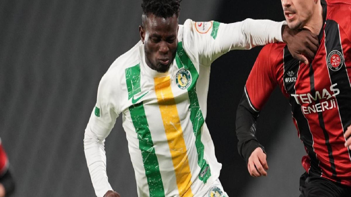 Uchenna Ogundu için Fenerbahçe yalanlaması