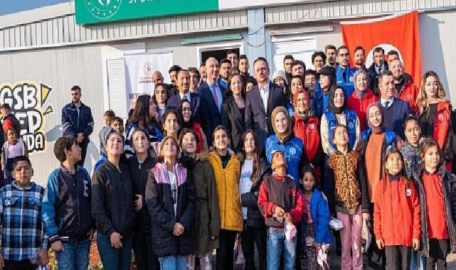 UNICEF ve Netflix güç birliğiyle kurulan GENÇ ALAN, zelzele bölgesindeki gençlere umut olmaya devam ediyor