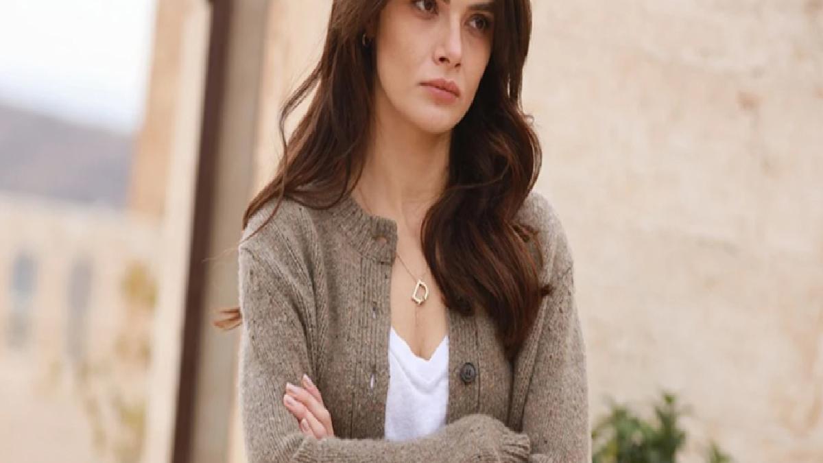 Uzak Kent’in Alya’sı Sinem Ünsal aşka geldi! Sevgilisinin doğum gününü kutladı