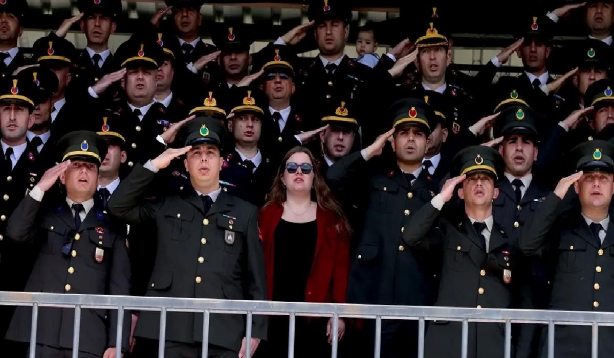 Van ve etraf vilayetlerde 19 Mayıs Atatürk’ü Anma, Gençlik ve Spor Bayramı kutlandı