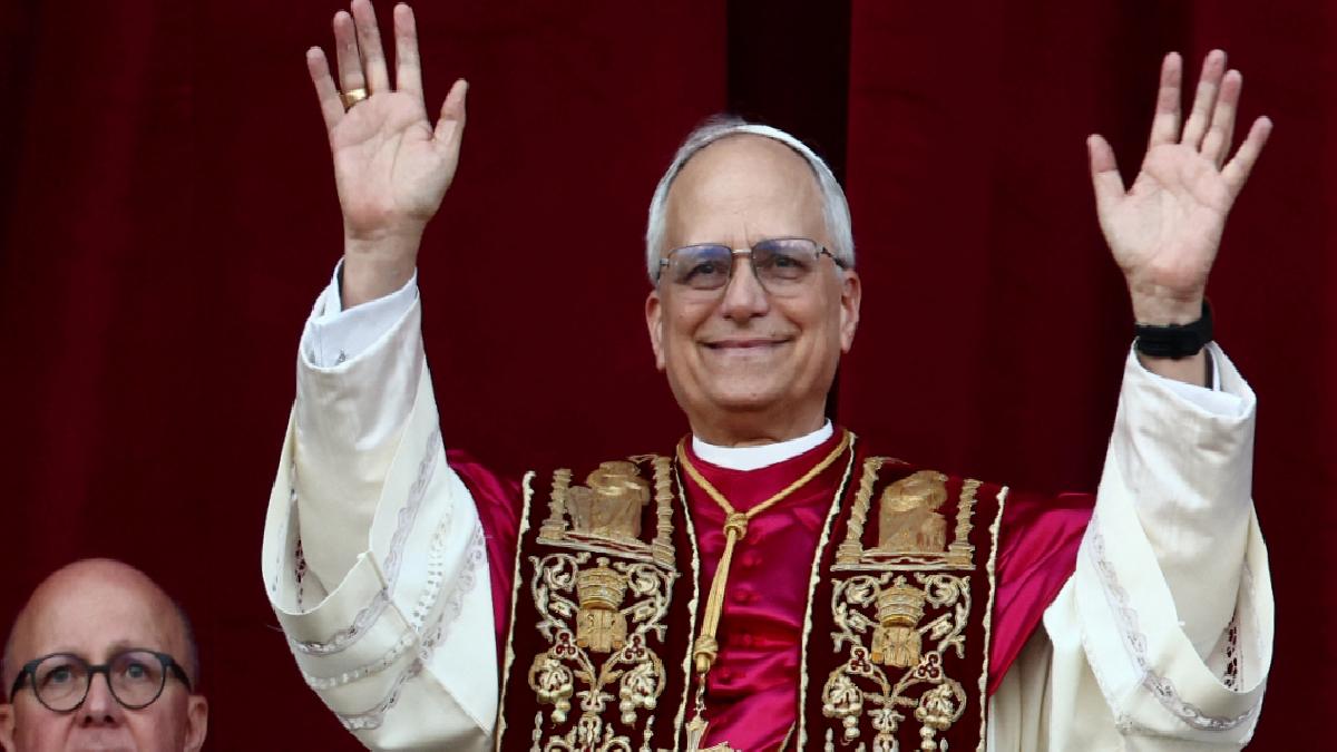 Vatikan, Katolik dünyasının yeni Papa’sını açıkladı: ABD’li Kardinal Francis Prevost