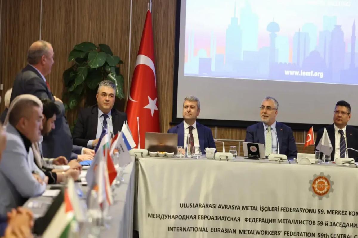 Vedat Işıkhan, Emekçi Sendikaları ile Toplandı