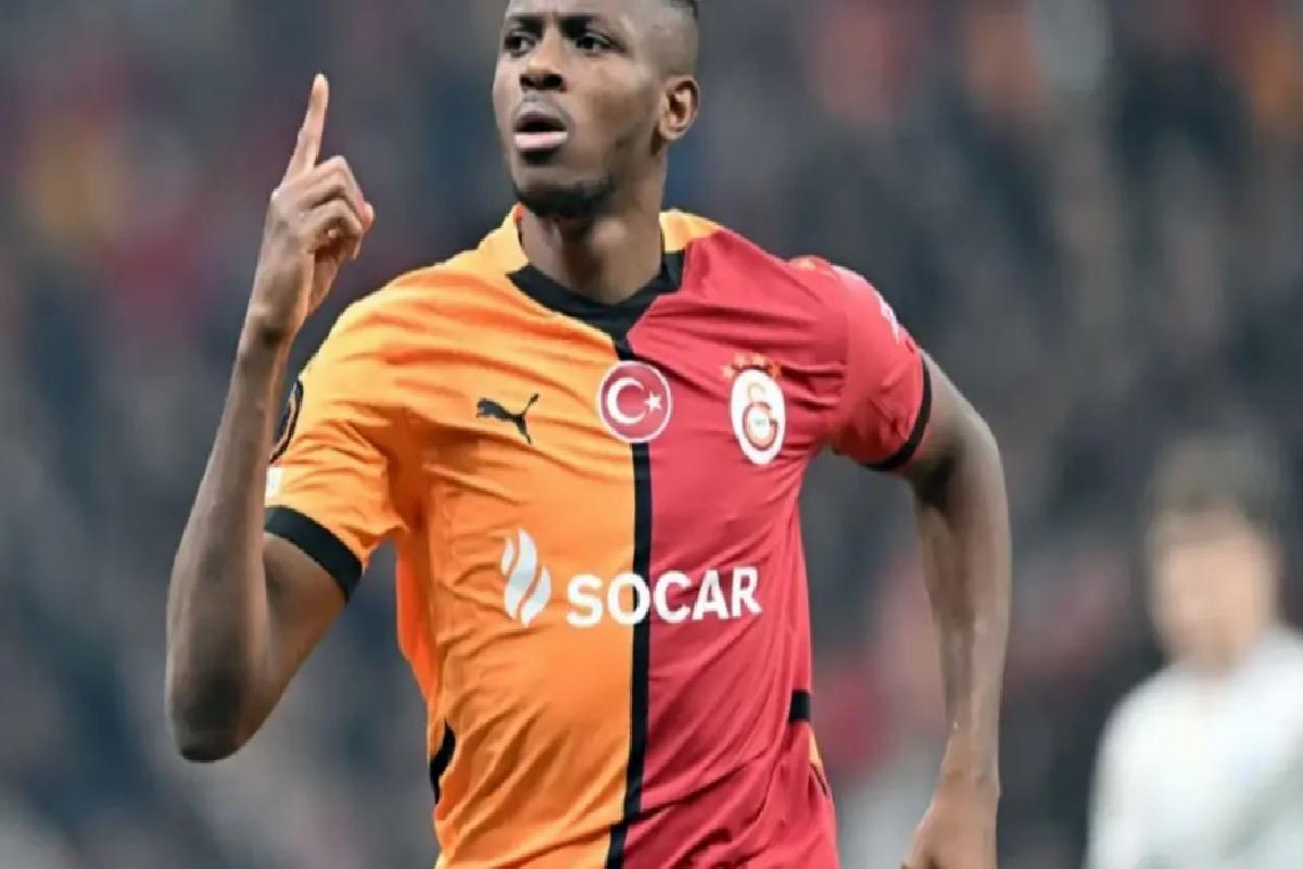 Victor Osimhen, Galatasaray Taraftarları ile Eğleniyor ve Sivasspor Maçını Paylaşıyor