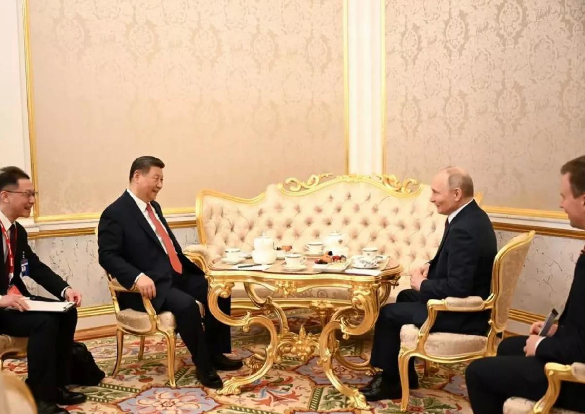 Xi ve Putin’den Stratejik İş Birliği Vurgusu