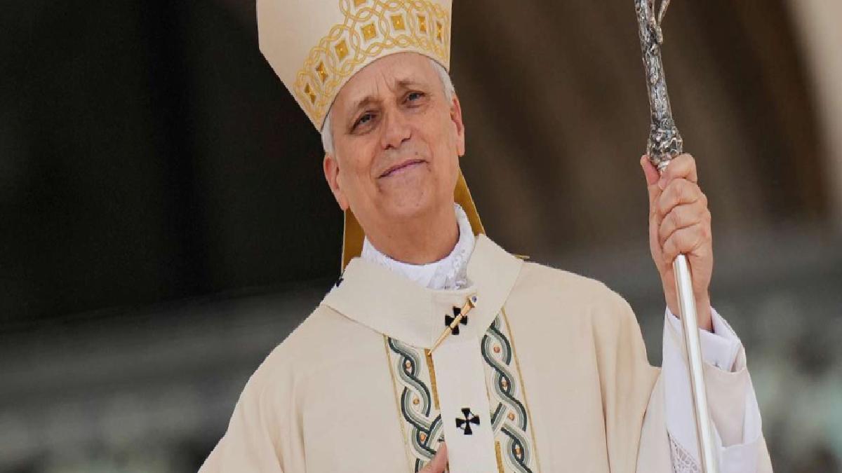 Yeni Papa 14. Leo’ya 520 bin dolarlık yüzük takıldı